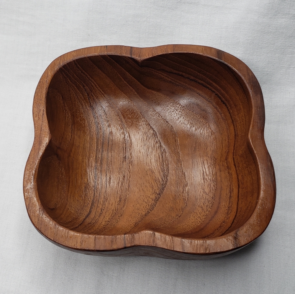 Handcrafted Wooden Bowls Set - Picture 9 of 11